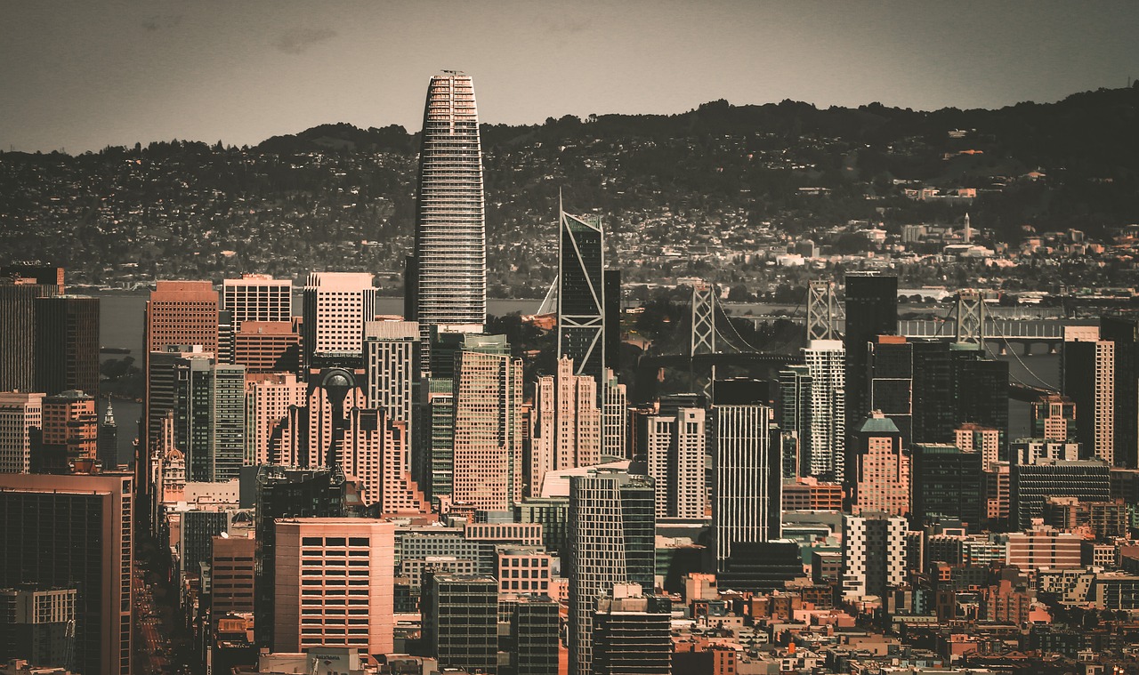 力再度受到 力再度受到